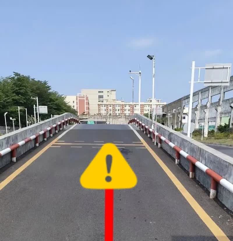 科二就这么水灵灵挂了
今天去考科二，平时练得那叫一个一把过、一把过、在考场等待
