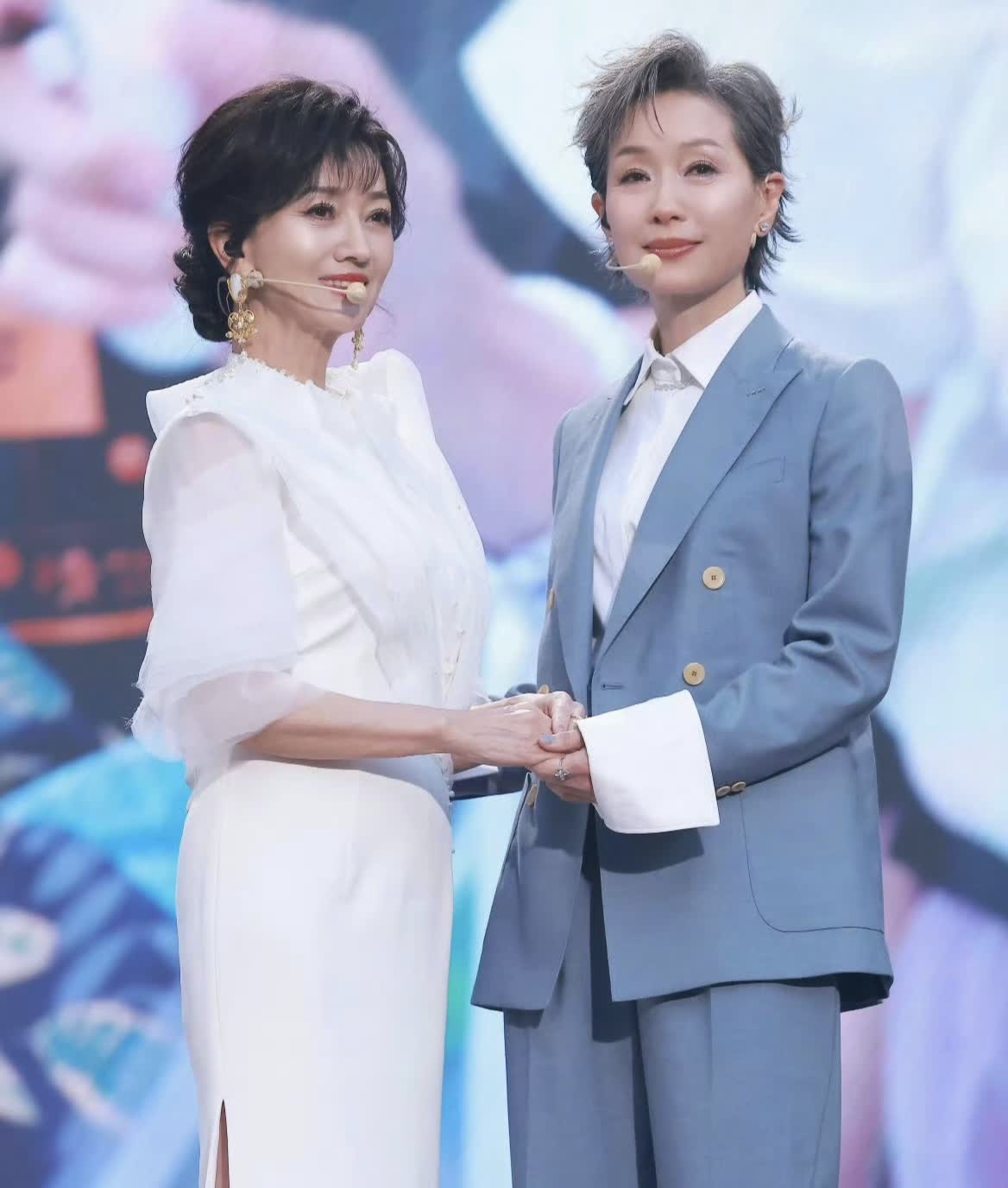 叶童发长文终止她白娘子传奇演唱会，她感谢大家对这部剧的喜爱，她也珍视自己饰演的每