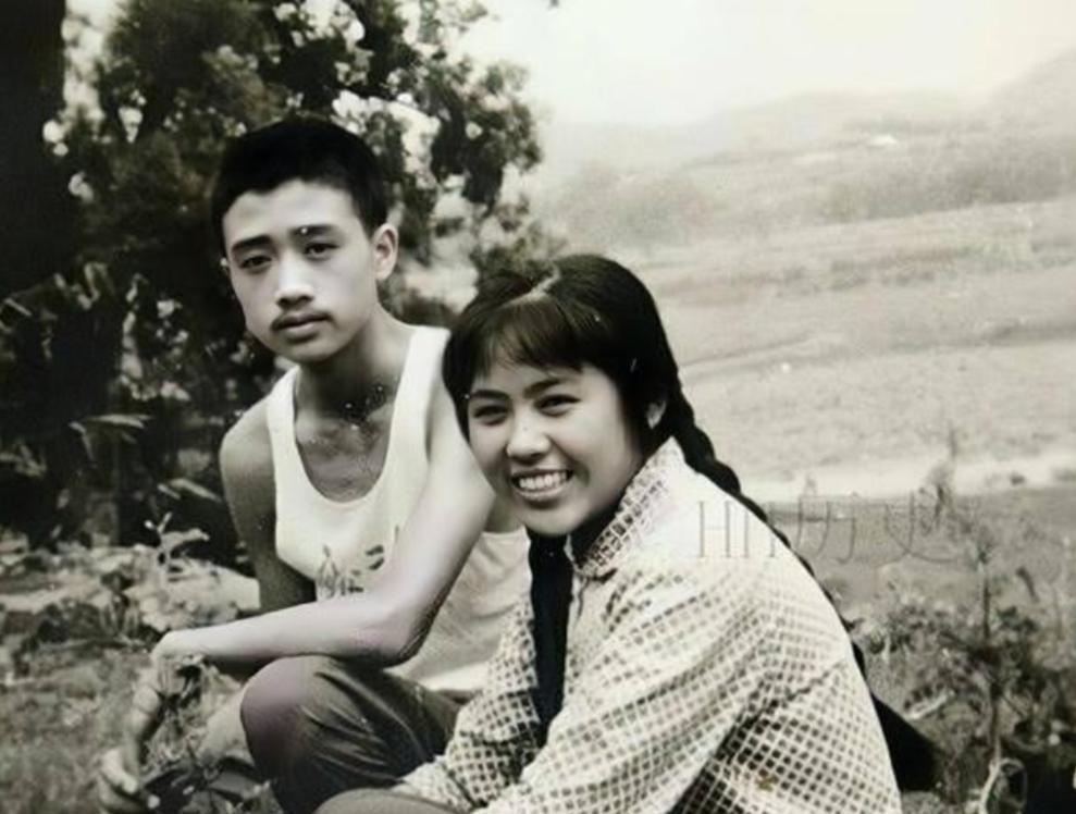 1969年，一对上海知青夫妇，于吉林延边插队时，在当地孤寡老人李阿妈家，生活了1