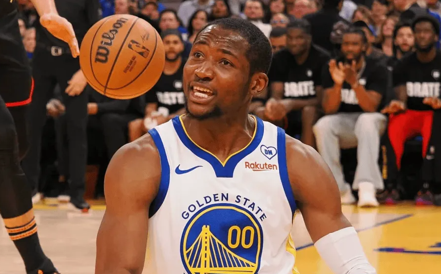 前NBA球员肯德里克-帕金斯近日参加NBA Today Show节目，期间他谈到