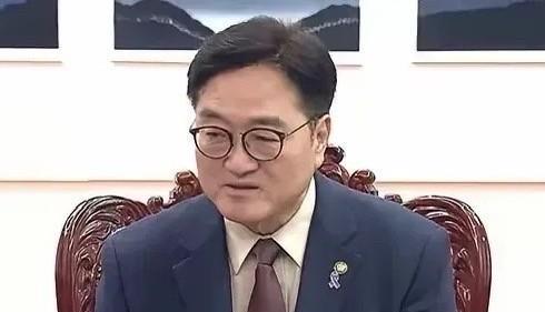 李在明对美低头后，韩媒公布新计划：或派韩二号人物来华参加阅兵
李在明没接中方阅兵