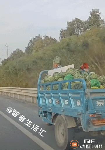 原来，绿帽子还可以这样戴啊………
广告词：比老婆还熟，比情人还甜，比小三还有味！