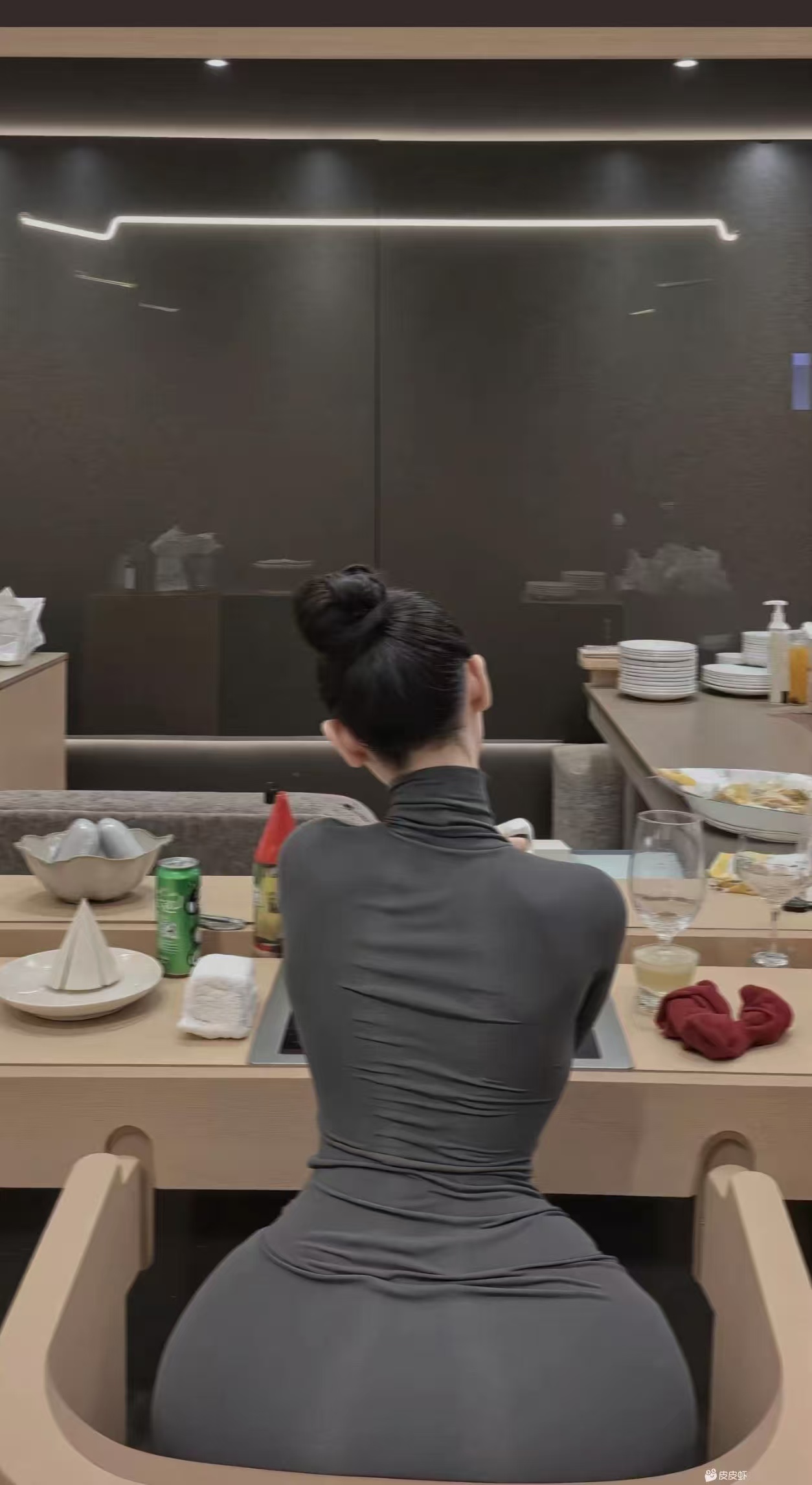 和好久不见的闺蜜出来吃个饭