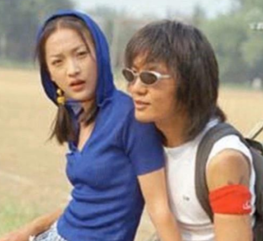 2006年，朴树让妻子吴晓敏下楼买一包烟，左等右等都不回来，朴树也没给妻子打电话