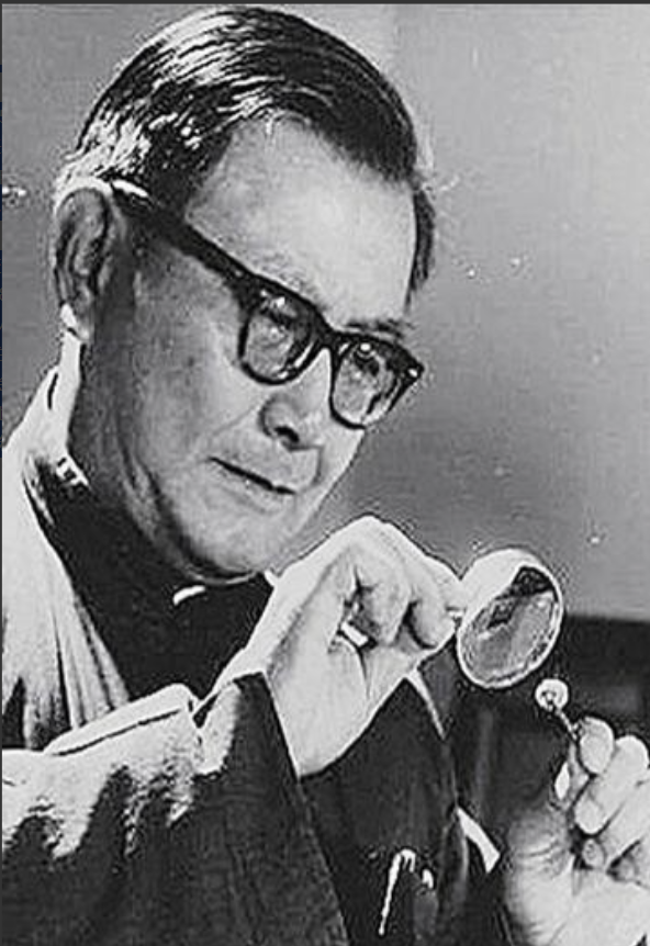 1951年，法国向杨承宗先生抛出了年薪55万法郎的优渥条件，而相比之下，中国仅以