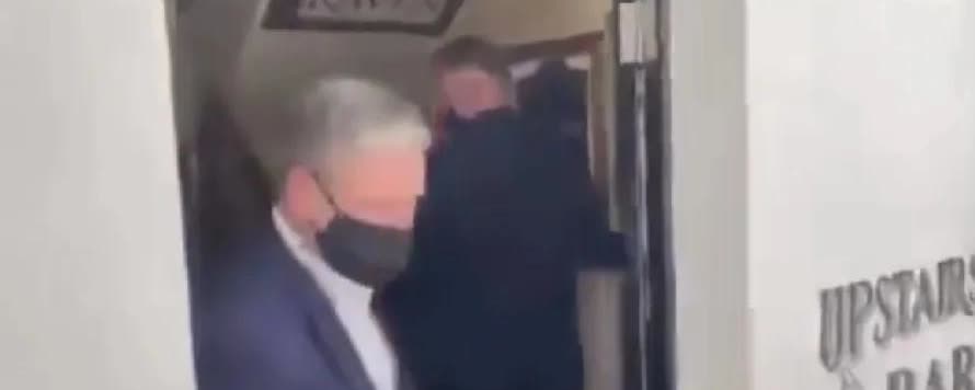 一个国家的首相到你餐厅就餐，那是莫大荣幸，巨大的流量。但是一名爱尔兰人不这么认为
