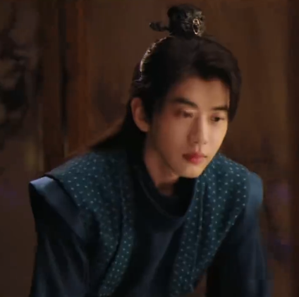 恭喜《海市蜃楼》豆瓣拿下8.1高分！这部剧成功的关键在于，它把宏大的奇幻设定落在