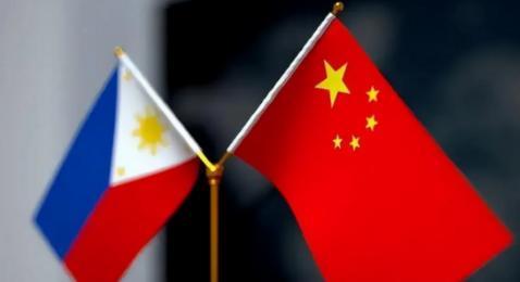 为什么菲律宾一而再再而三向中国求援？
菲律宾民间有些人总觉得自己地理位置特殊，帮