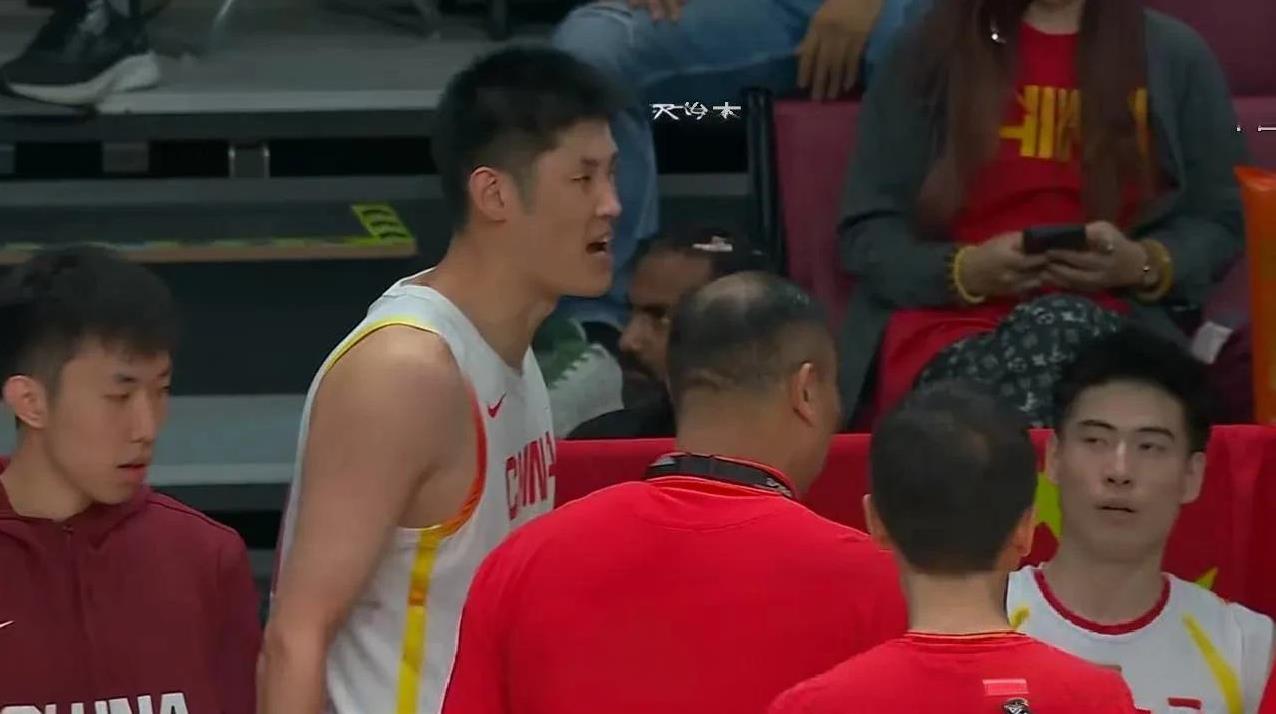 王俊杰高效率！
中国男篮半场11分的领先韩国，既彰显了中国队在攻防两端的阶段性统