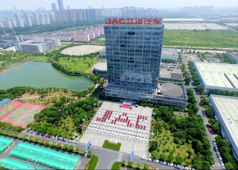 江淮汽车的年报一出，项兴初吓了一跳，要不是华为跟江淮汽车合作，怎么实现盈利呢？
