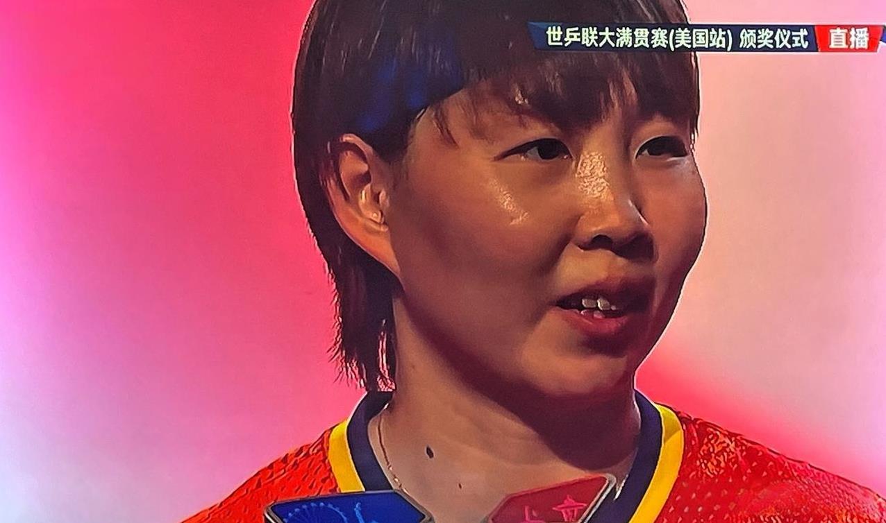智者朱雨玲[赞][赞][赞]
怅然离去，低调归来，
战胜病魔，重拾球拍，
不为名