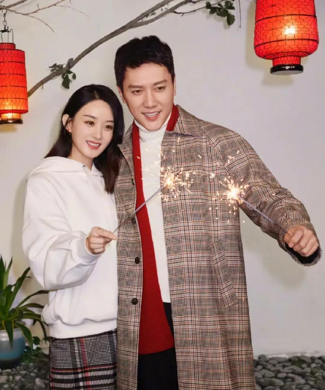 冯绍峰在家抓耳挠腮睡不着
他愁啊，不是因为赵小刀有了新恋情
也不是因为演艺事业遇