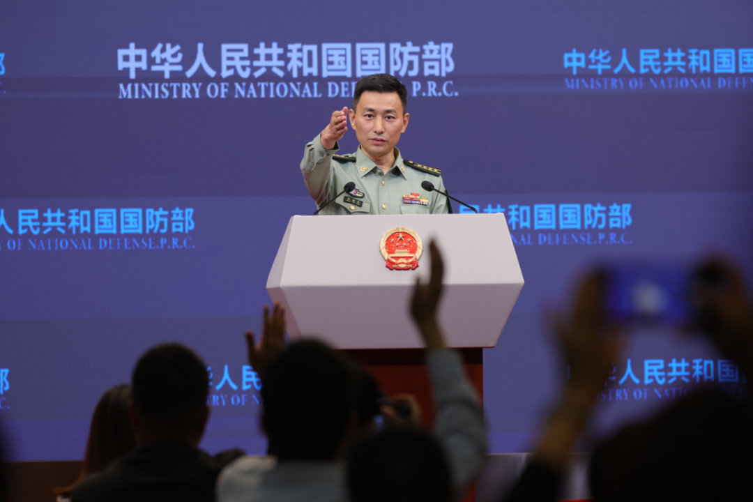 歼10-C首次实战成果惊人，国防部回应却相当低调

今天下午的记者会上，被问及如