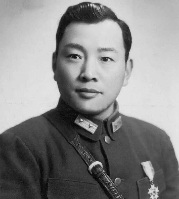 1949年，宋希濂被俘时，看了一眼率部追他的解放军团长，说：“你是军长还是师长？