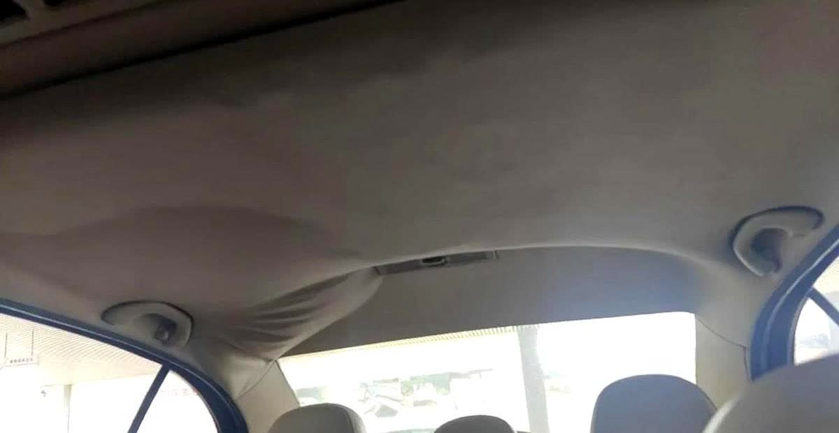 今天陪我舅舅提新车顺便把旧车也报废了，看我舅舅一直看着旧车久久不愿离去……

