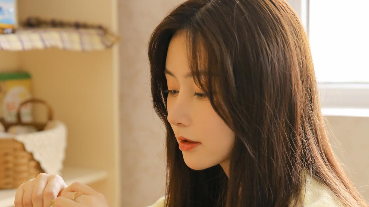 巡视诸官赵爱国《巡视诸官》赵爱国是三年前才觉醒，工作后很难有时间叙旧，正好跟老同学见见面