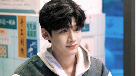 白敬亭的演技：《难哄》中的桑延，是突破还是倒退？