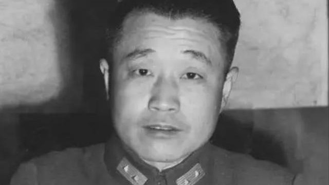 1962年杜聿明参加国庆，看见一中将脸色大变：16年前你不是死了吗