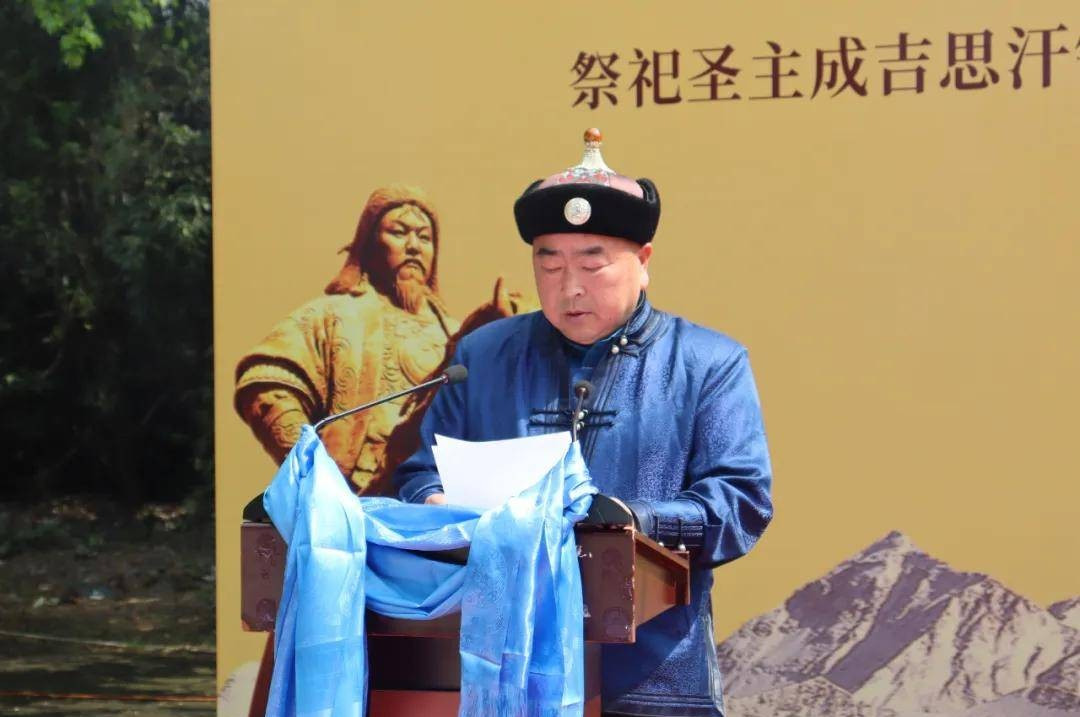 外蒙古总念叨成吉思汗，因为啥











外蒙古最近又拜成吉思汗了！这