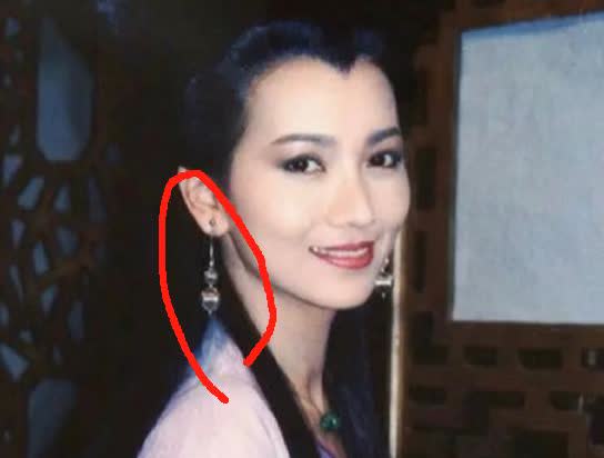 是因为怕还原不了

还是她怕被大家说

都不是这两个原因，其实是她

