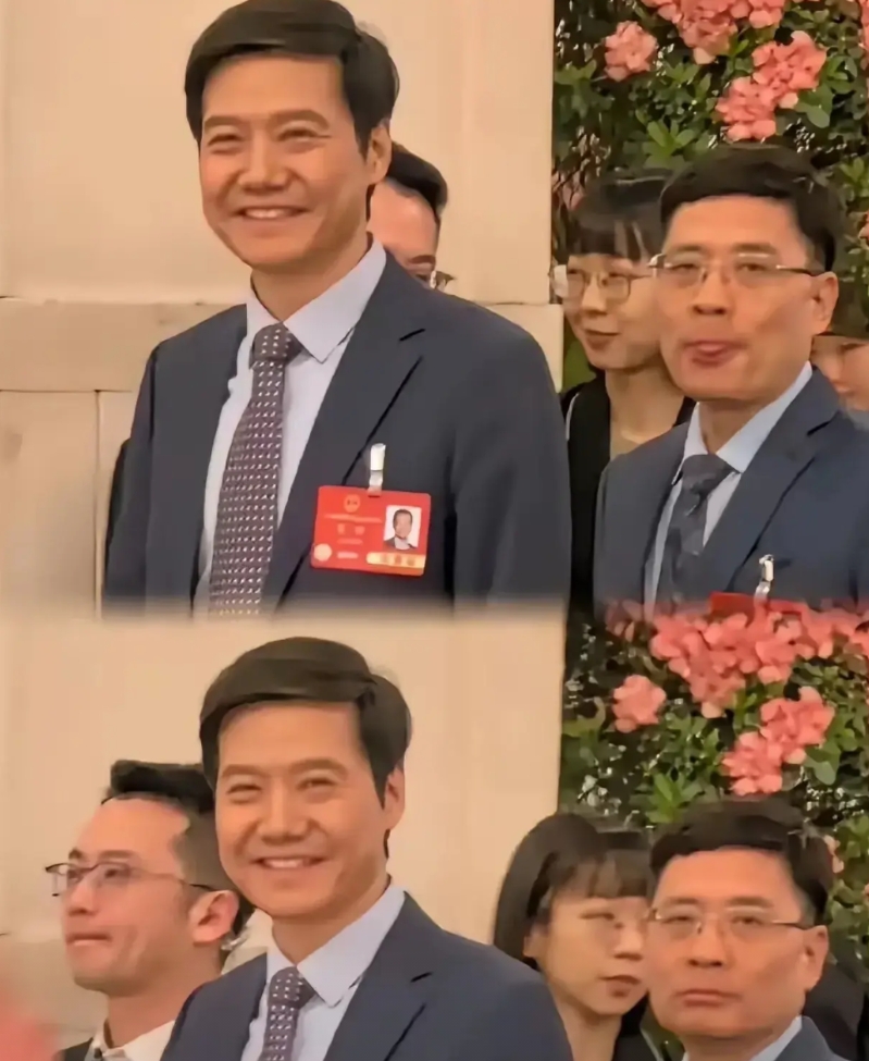 网络真是神奇，
海尔的周总一夜之间就莫名其妙的火了！
因为和雷总同了框，
被雷总