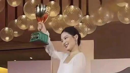 辛芷蕾夺得威尼斯电影节影后