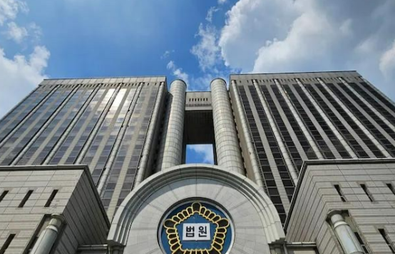 28日韩国前总统尹锡悦再次拒绝出庭受审，缺席其内乱案的第六次庭审。

与其夫人金