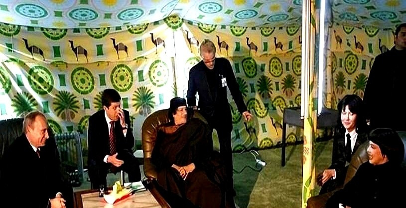 普京卡扎菲欠款一亿小故事











哎呀妈呀，普京去利比亚找卡扎菲要