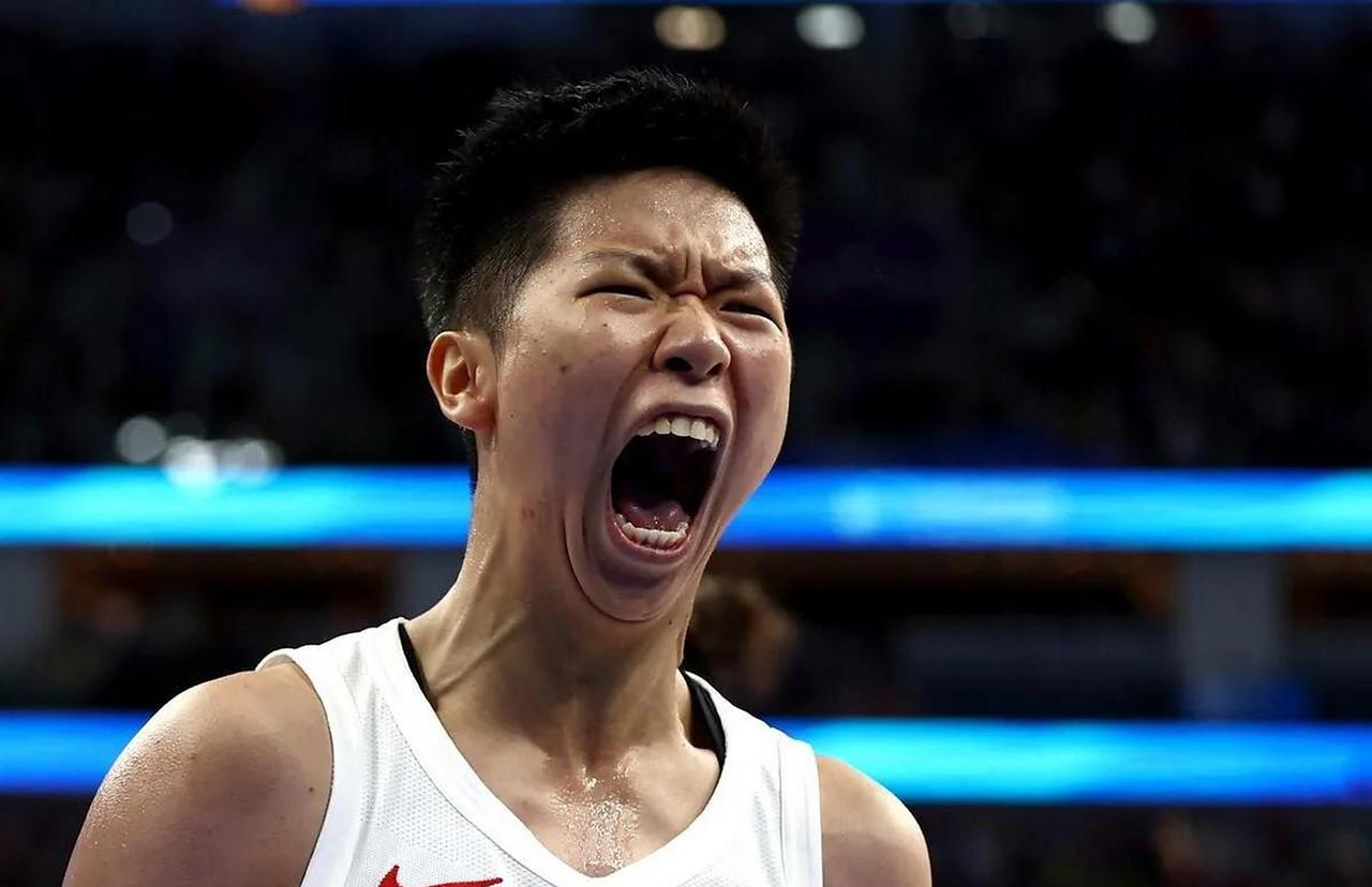 黄思静的眼泪，让人遗憾的却不是她！
亚洲杯结束了，中国女篮拿下了第三名。领奖台上