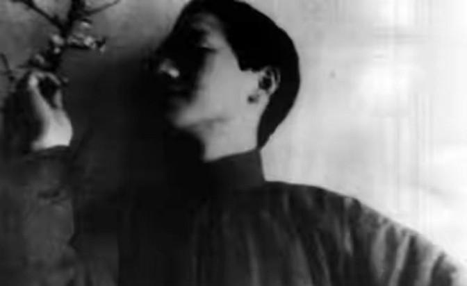 1965年，陆小曼去世后，好友揭露了她一个隐秘：她的前夫过分热衷房事，又体力过人