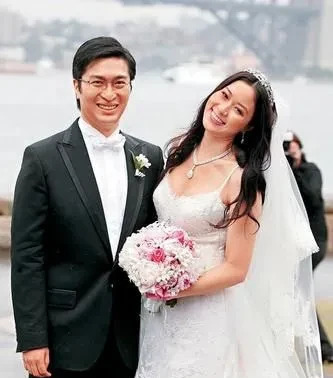 徐子淇豪门婚姻故事











豪门媳妇不好当，你以为嫁入豪门就是完美