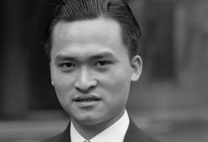 中国版的鲁滨孙！1942年，一艘英国商船被德国潜艇击沉后，船的人员大部分遇难，而
