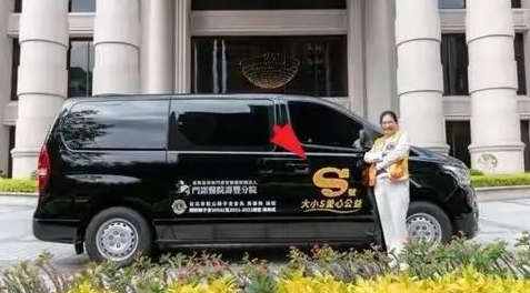 小 S 二女儿逛街爆料！妈妈庆生背后的温暖与心酸