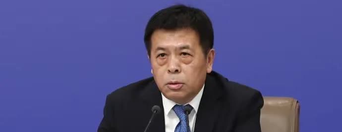 据报道身高165cM，体重68公斤的李湘得糖尿病了，而雷主任在全国两会新闻发布上