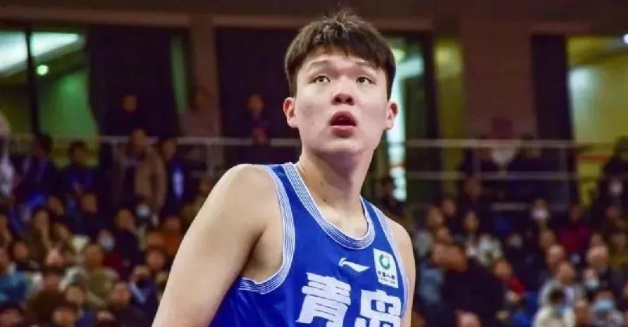 杨瀚森为什么比周琦的NBA选秀顺位高这么多？
周琦：第二轮第13顺位
杨瀚森：第