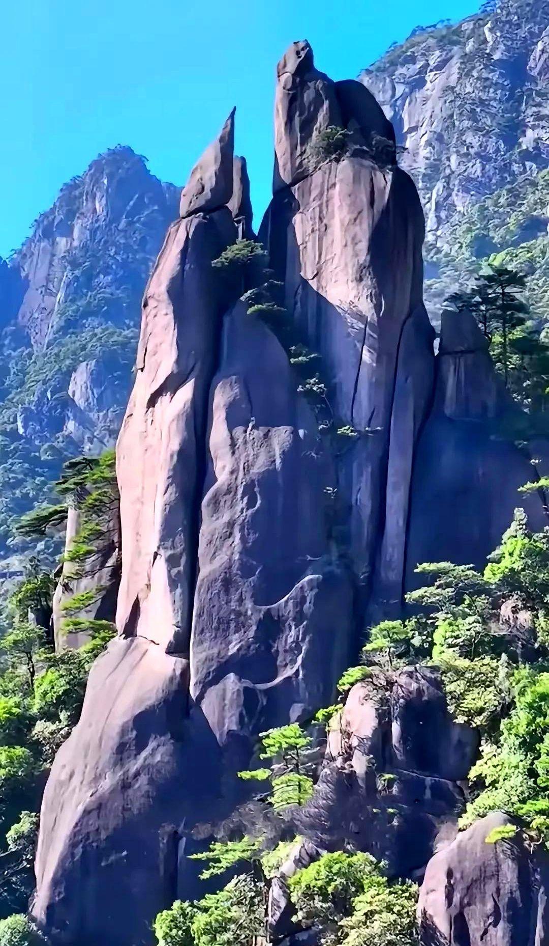 在空战和海战中，我们以前是压根儿发现不了对方，等到发现对方，即意味着被摧毁，甚至
