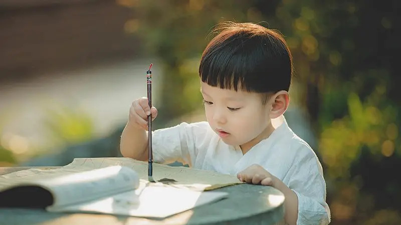 告诉孩子，这四种情况下，千万不要善良！