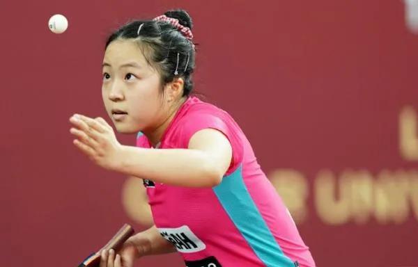 申裕赋被虐，暴露出短板：不会打长胶选手
昨天乒超联赛黄石之申裕斌vs上海龙腾之何