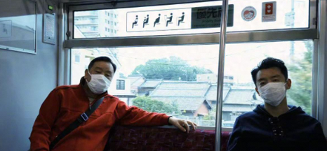 郑恺的520:陪父坐地铁、带儿骑行的平凡幸福