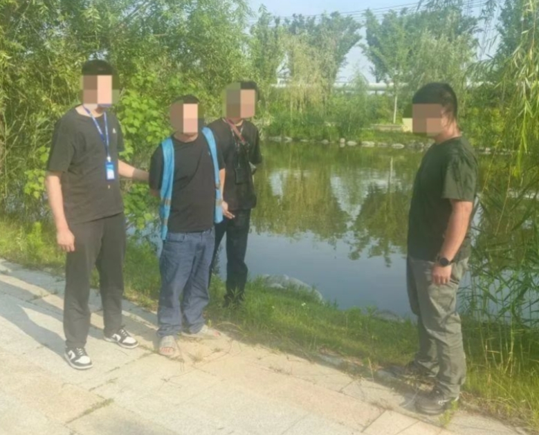 浙江绍兴，接到举报一处河里有人电鱼，工作人员半夜11点前往调查。蹲守几个小时后，