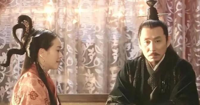 勾践和妻子雅鱼在吴国作人质时，伍子胥命令雅鱼去侍奉晋国使者过夜。得知消息的雅鱼要