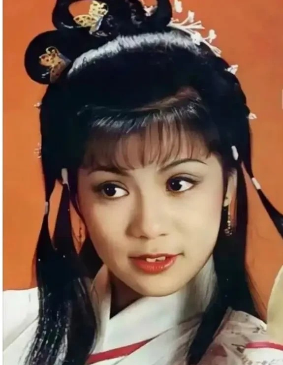 黄日华悼念翁美玲











不敢相信！翁美玲竟然就这样离开了我们！当
