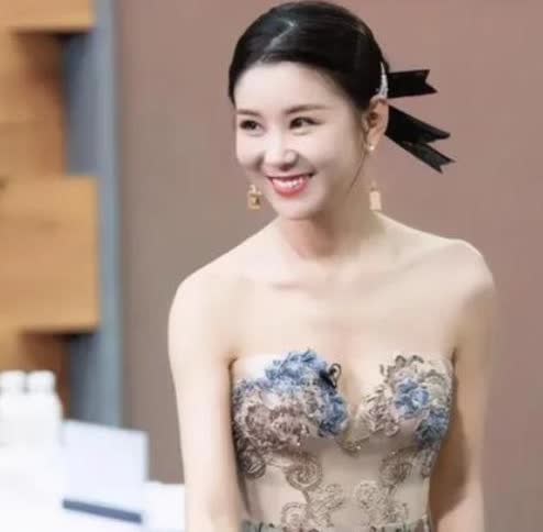 她是“最干净”女演员，把初吻给了老公，结婚11年零绯闻很幸福