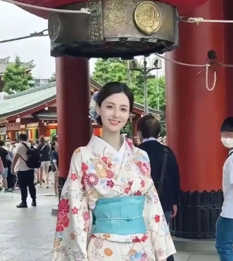 很多人不理解，为什么日本女性要求这么低还能把日本男性逼成不婚不育的草食男?我想说