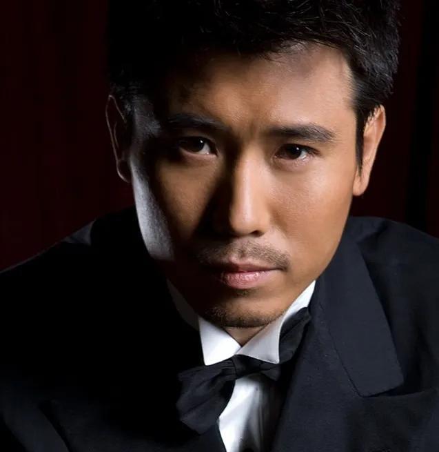 李乃文算是天津人吗？
李乃文算天津人。他虽出生在宁夏，但4岁就随母亲回了天津，从
