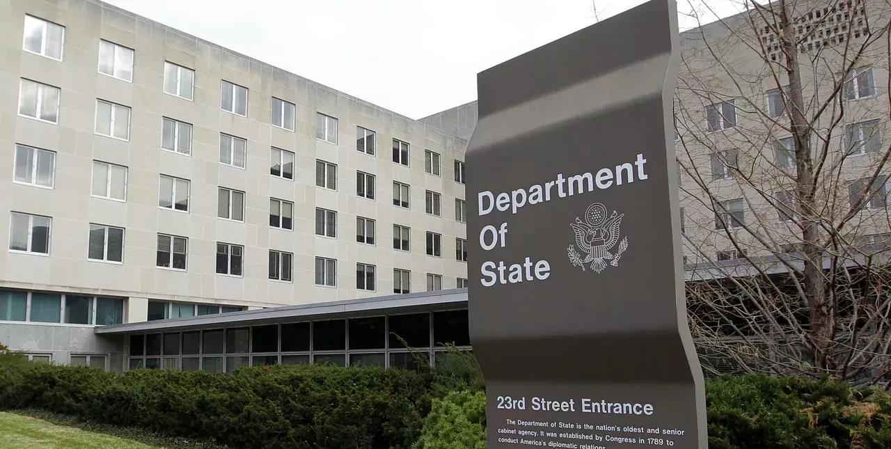 乌克兰亏大了！
美国国务院发言人塔米·布鲁斯表示，预计下周美国和乌克兰就会签署矿