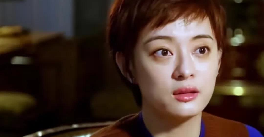 孙俪说自己跟老公邓超都是做演员的，所以家里人都非常理解，不会觉得你不顾家
反而