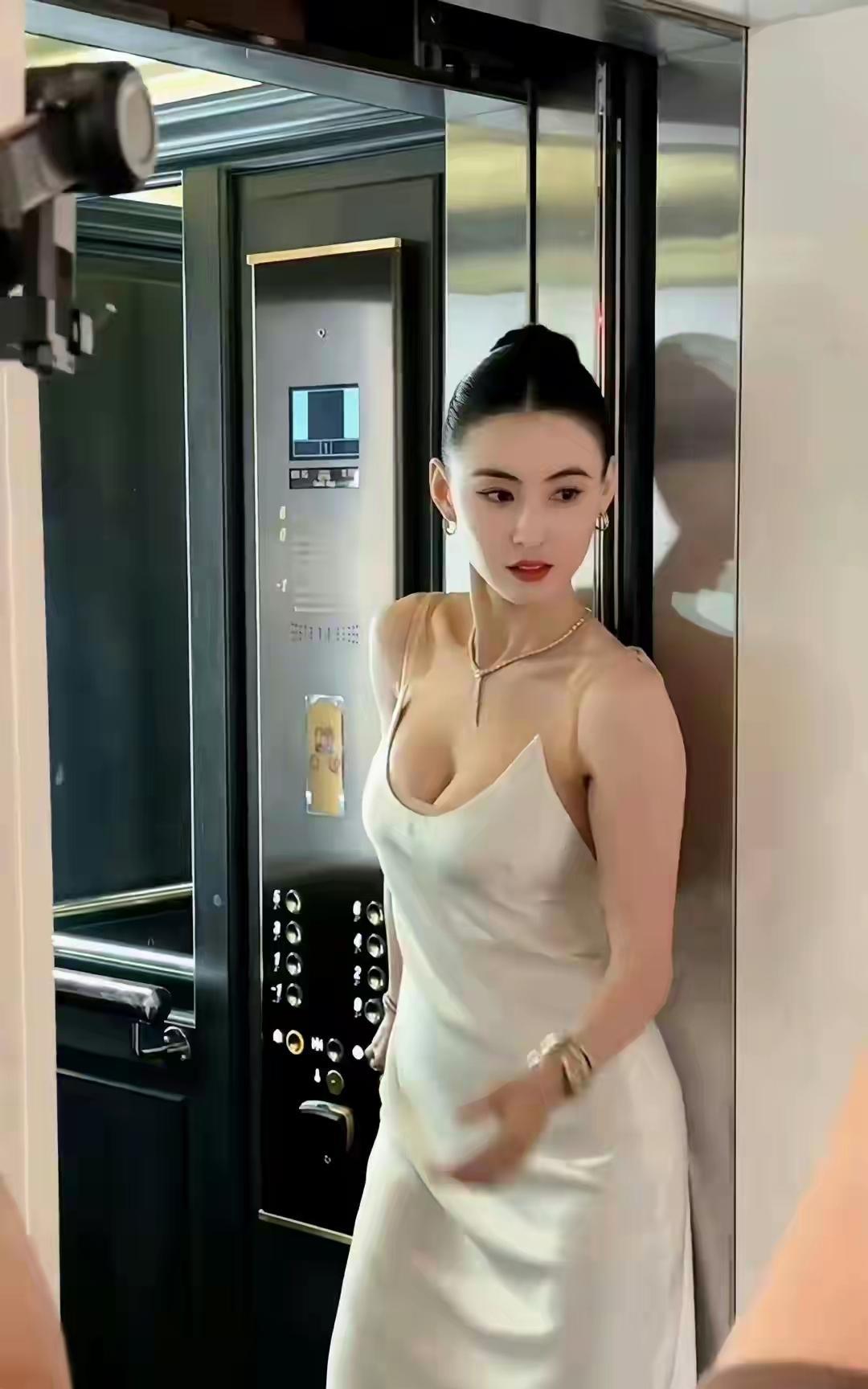 多少帅哥的梦中情人，女人味十足