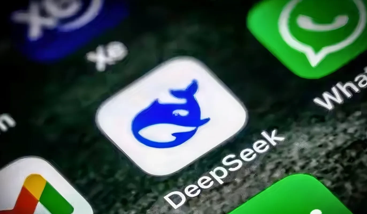 黄仁勋和DeepSeek创始人梁文峰见面