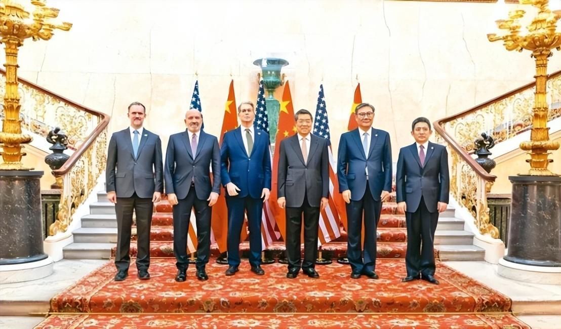 中美伦敦会谈美财长匆忙提前离席回国，表面为在国会作证，背后藏着这三个真相
据彭博